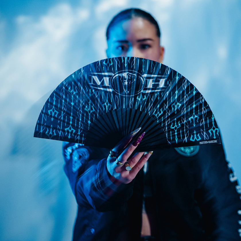 058. MOH Trident Handfan